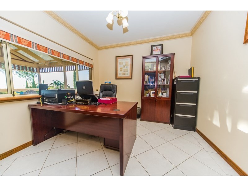 9 Oradala Court, Salisbury Heights SA 5109