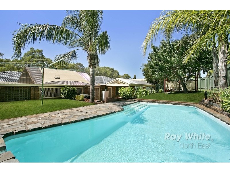 10 Kingfisher Drive, Modbury Heights SA 5092