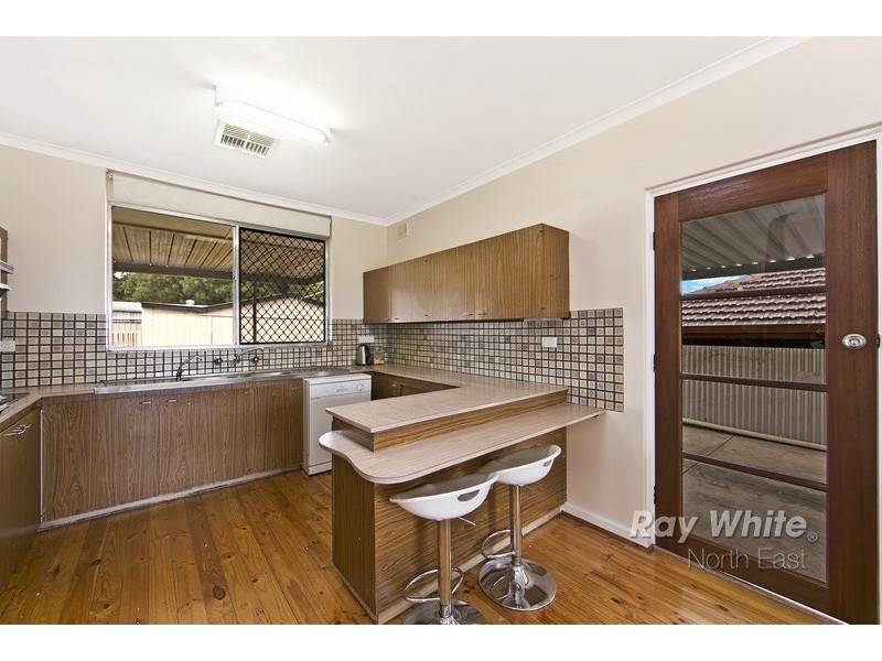 17 Parcoola Avenue, Hope Valley SA 5090