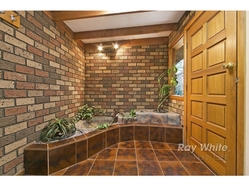 9 Chapman Crescent, Redwood Park SA 5097