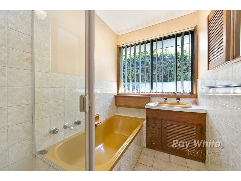 9 Chapman Crescent, Redwood Park SA 5097