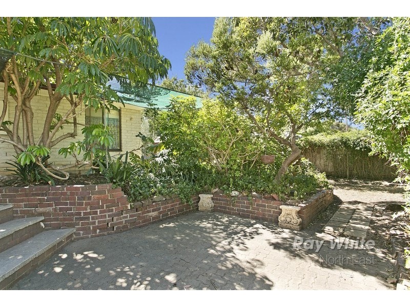 9 Chapman Crescent, Redwood Park SA 5097