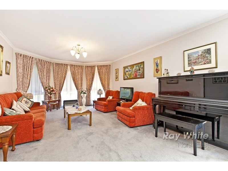 1 Jean Court, Golden Grove SA 5125