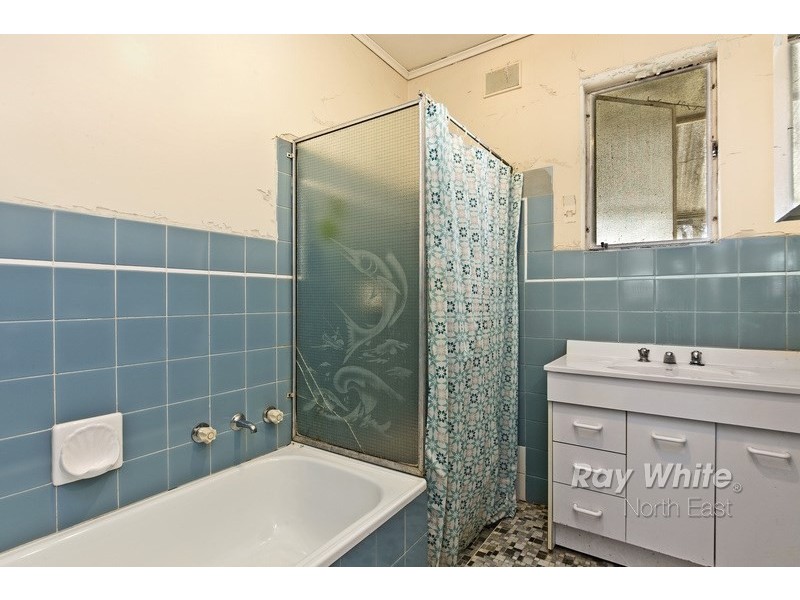 4 Middlecoff Street, Fairview Park SA 5126