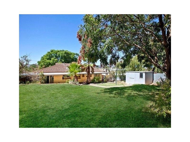 44 Flockhart Avenue, Valley View SA 5093