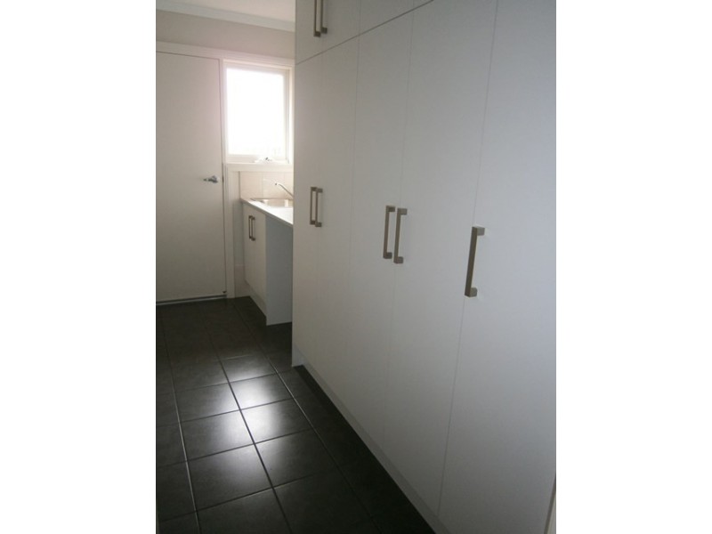 26 Woodfalls Road, Elizabeth Vale SA 5112