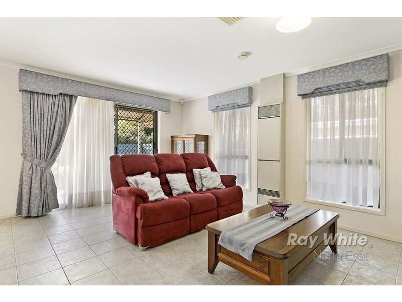 22 Lakeside Drive, Paralowie SA 5108