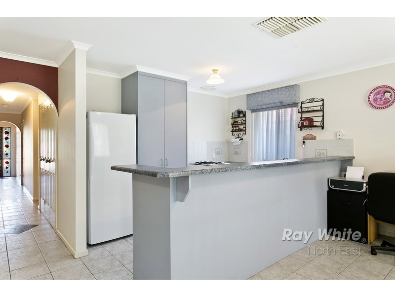 22 Lakeside Drive, Paralowie SA 5108