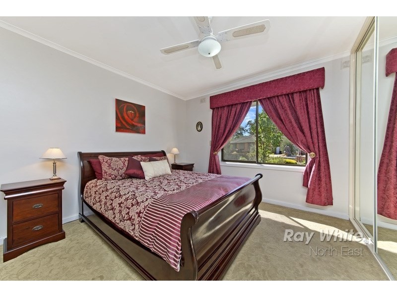 2 Sylvan Crescent, Surrey Downs SA 5126