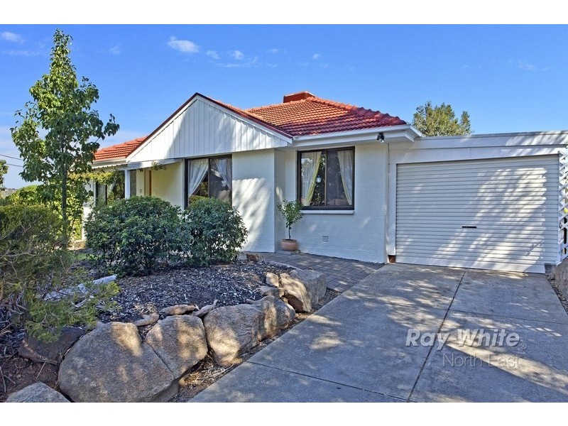 2 Sylvan Crescent, Surrey Downs SA 5126