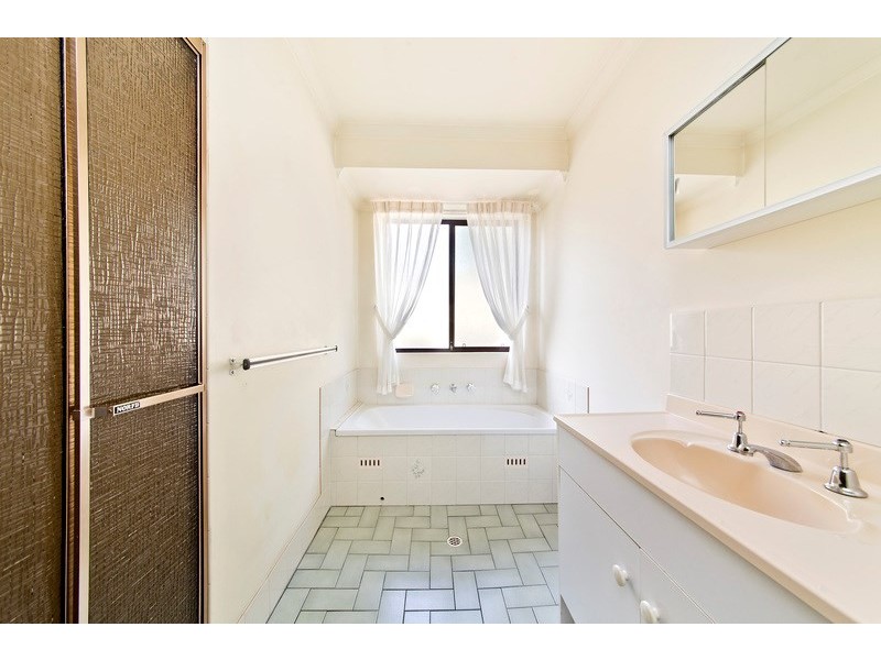 271 Grenfell Road, Redwood Park SA 5097