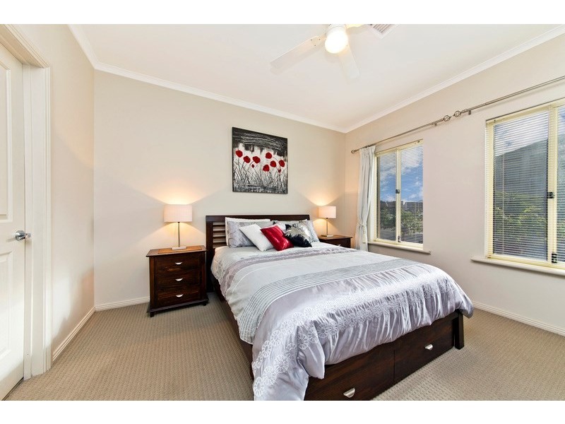 46 Franklin Avenue, Mawson Lakes SA 5095