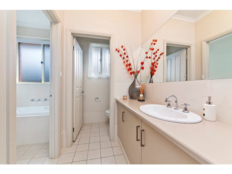 46 Franklin Avenue, Mawson Lakes SA 5095