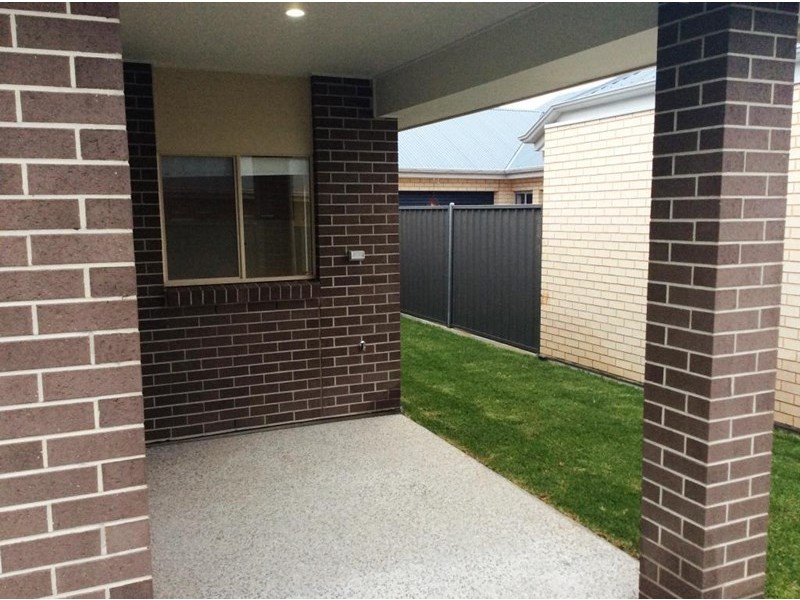 33 Margaret Crescent, Blakeview SA 5114