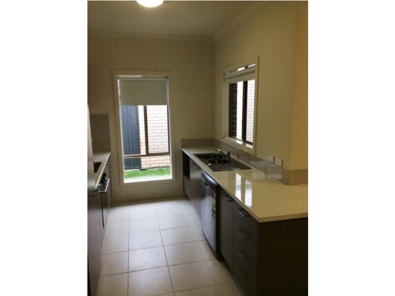 33 Margaret Crescent, Blakeview SA 5114