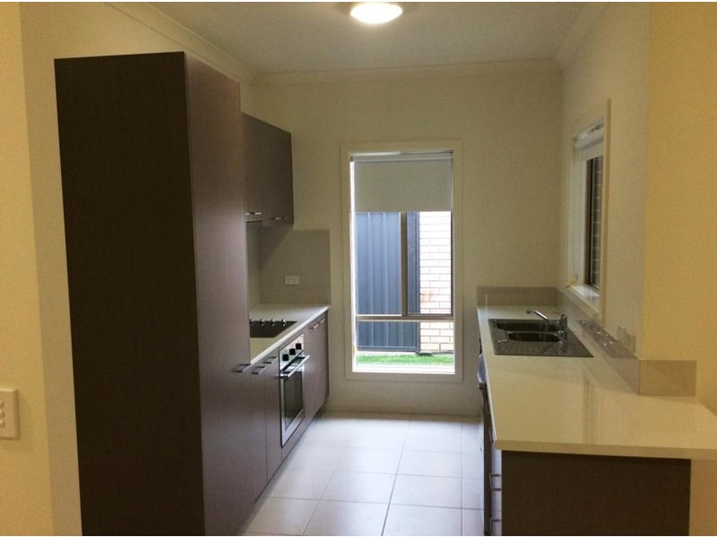 33 Margaret Crescent, Blakeview SA 5114