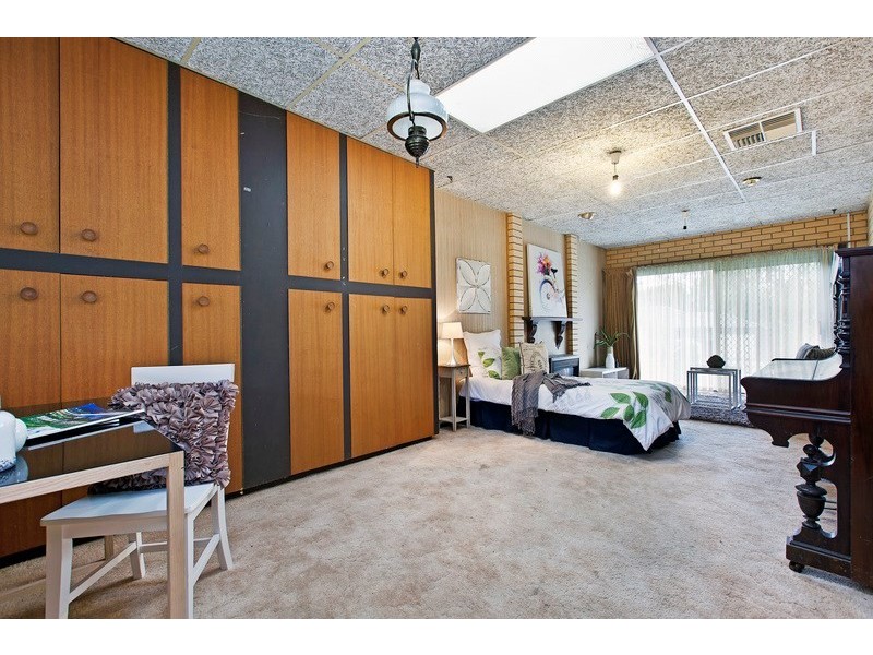 11 Greenwood Drive, St Agnes SA 5097