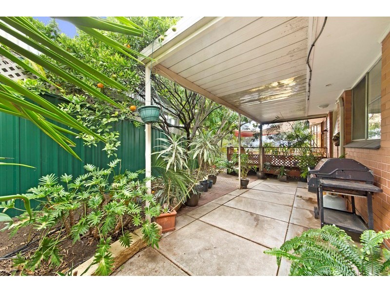 1 Warren Road, Para Vista SA 5093