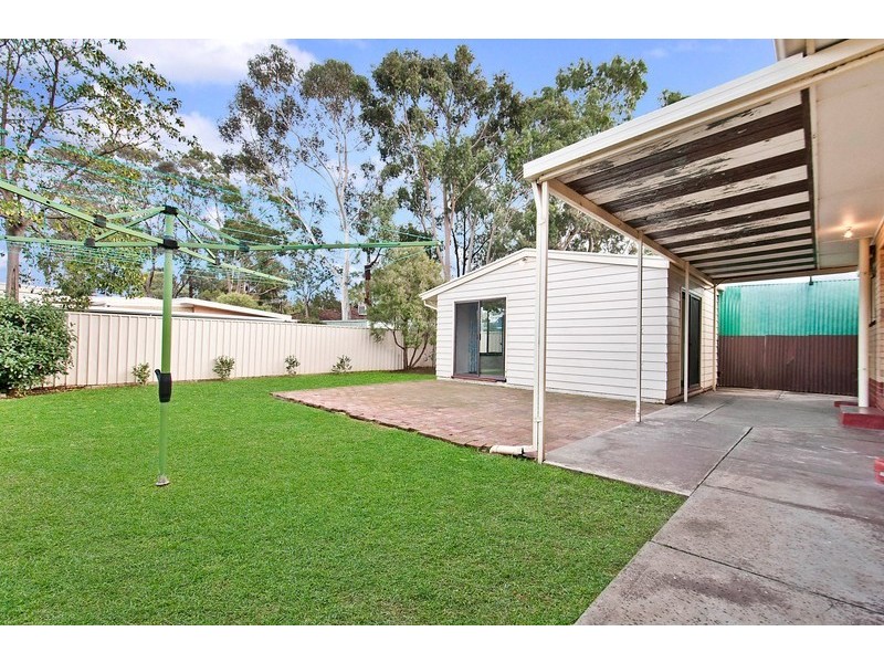 22 Kelly Road, Valley View SA 5093