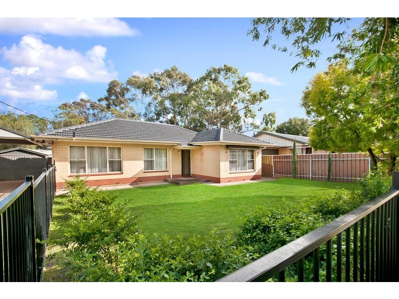 22 Kelly Road, Valley View SA 5093