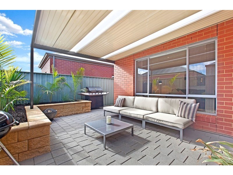 4 Banrock Place, Mawson Lakes SA 5095