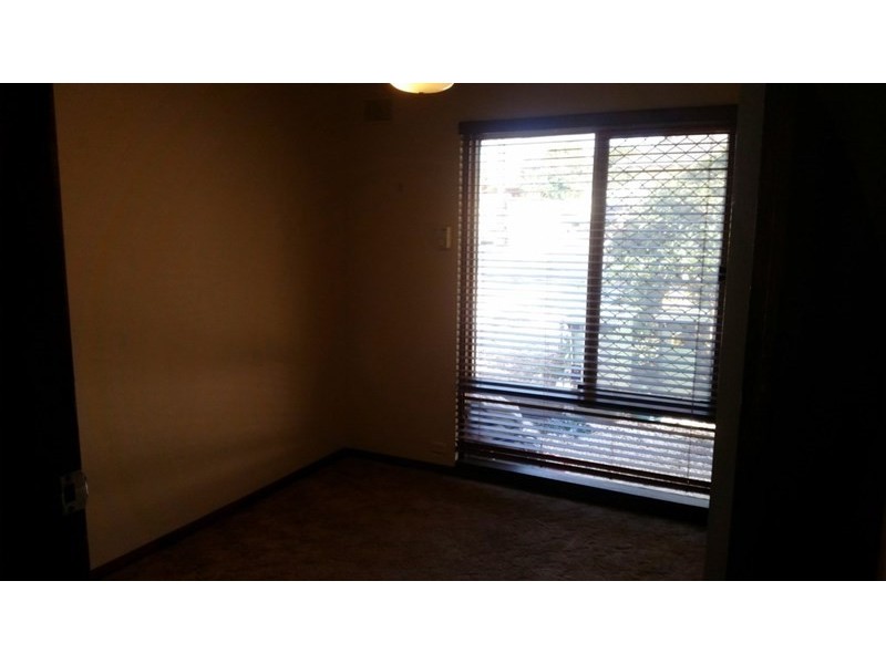 12 Penelope Avenue, Valley View SA 5093