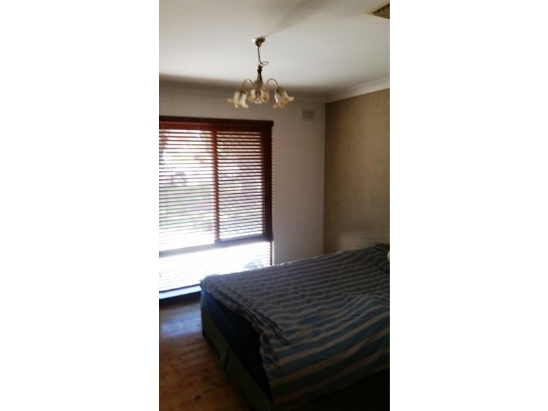 12 Penelope Avenue, Valley View SA 5093