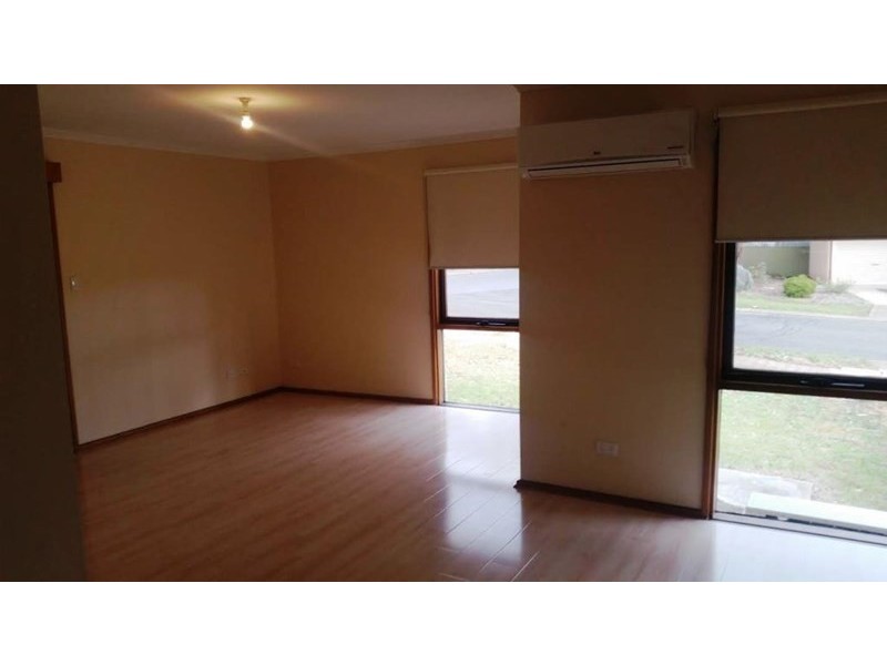 29 Milligan Drive, Para Vista SA 5093