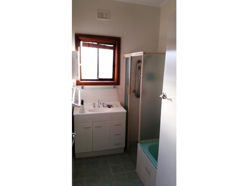 18 Malbaru Avenue, Ingle Farm SA 5098