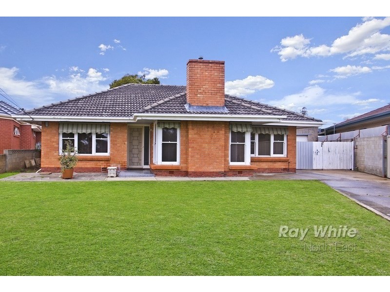 7 Novak Crescent, Valley View SA 5093