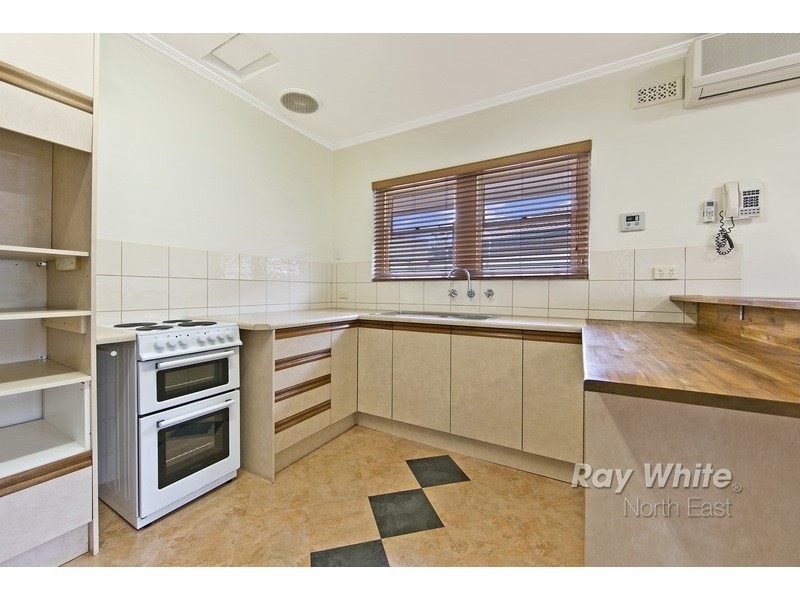 7 Novak Crescent, Valley View SA 5093