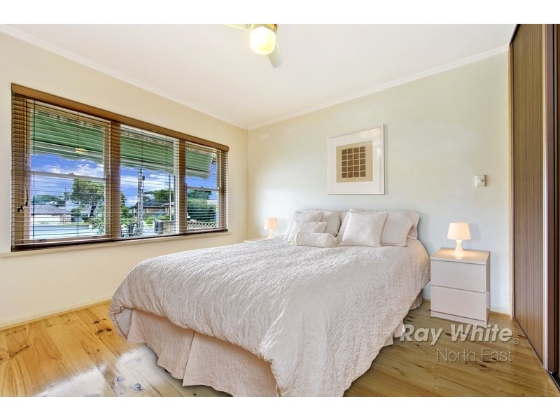 7 Novak Crescent, Valley View SA 5093