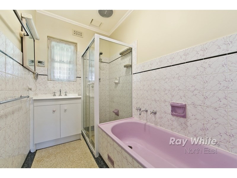 7 Novak Crescent, Valley View SA 5093