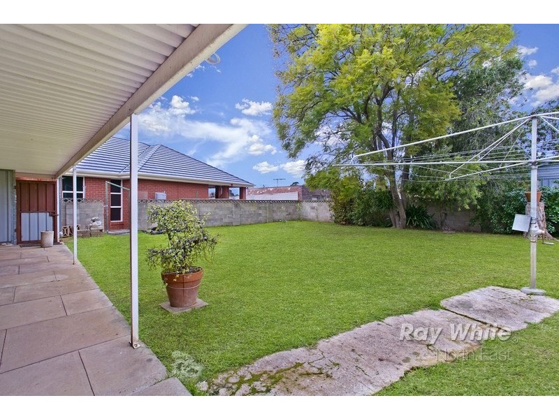 7 Novak Crescent, Valley View SA 5093