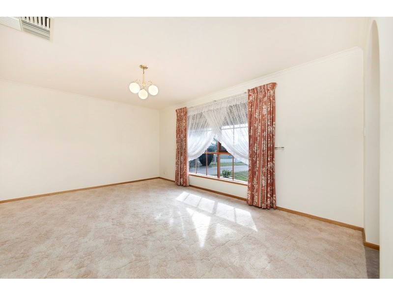 271 Grenfell Road, Redwood Park SA 5097