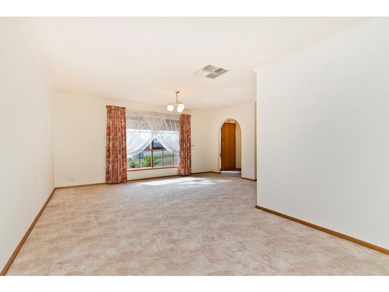 271 Grenfell Road, Redwood Park SA 5097