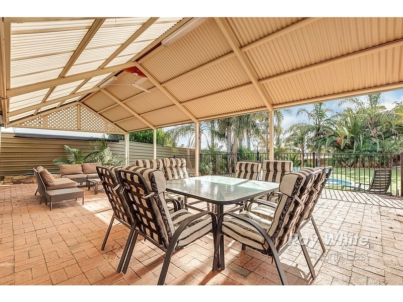 50 Wynn Vale Drive, Gulfview Heights SA 5096