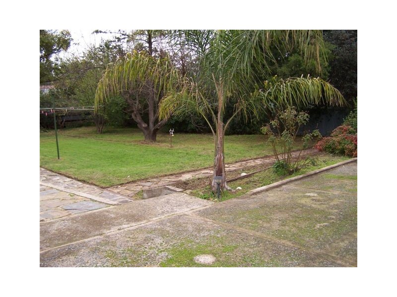 4 Britten Avenue, Modbury SA 5092