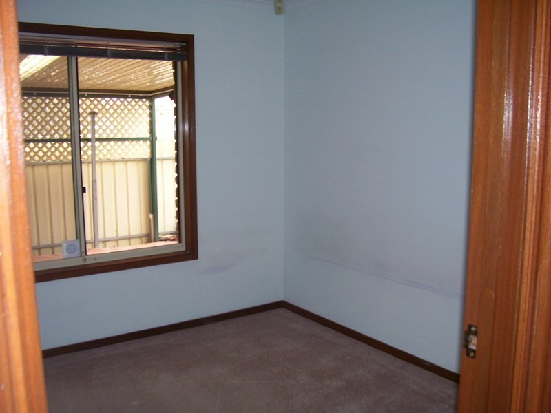 2/43 Canterbury Drive, Salisbury Heights SA 5109