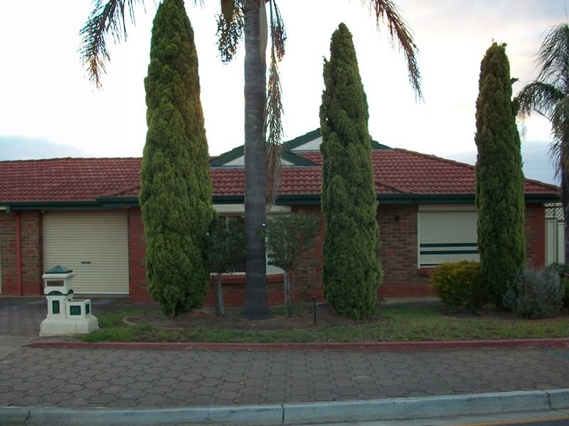 2/43 Canterbury Drive, Salisbury Heights SA 5109