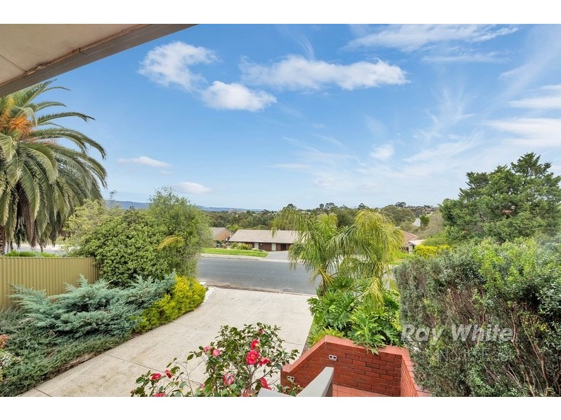 24 Gaylard Crescent, Redwood Park SA 5097