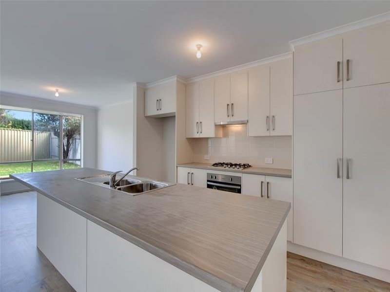 46 Clearview Crescent, Clearview SA 5085