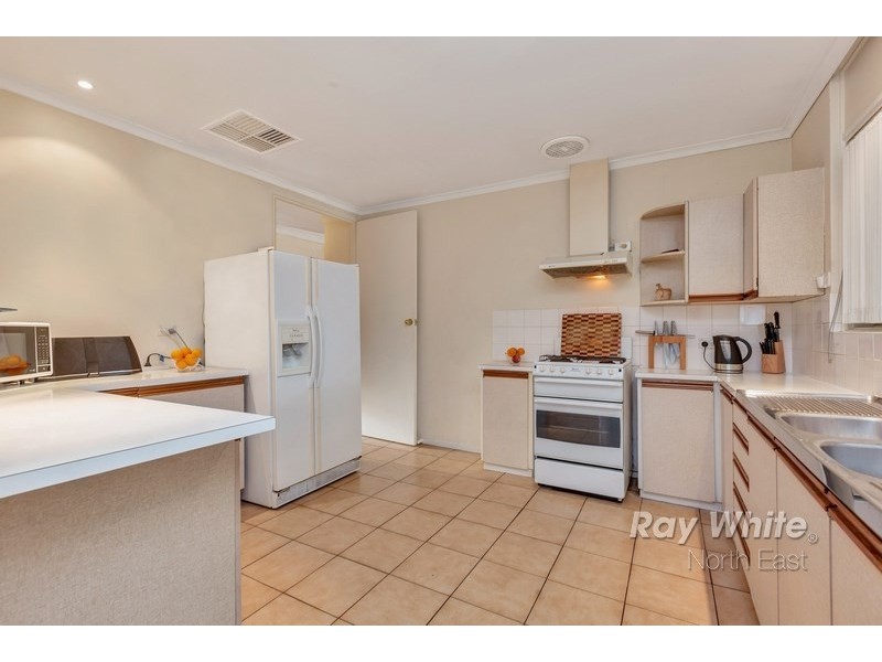 15 Wirilda Avenue, Surrey Downs SA 5126