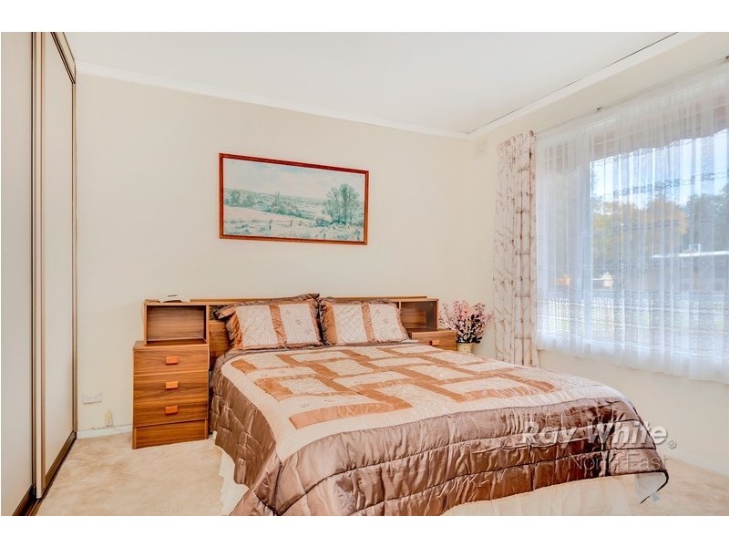 15 Locke Drive, Fairview Park SA 5126