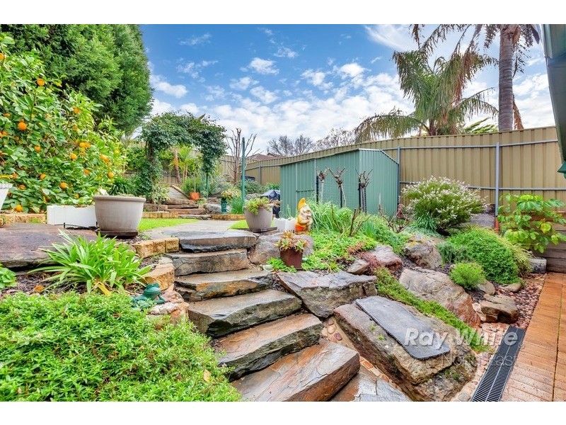 4 Treloar Avenue, Greenwith SA 5125