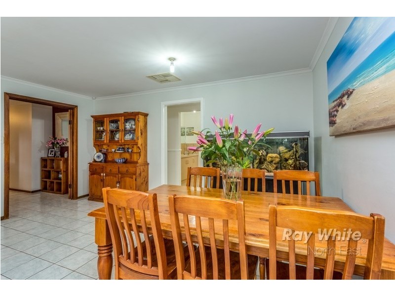 4 Grasslands Court, Wynn Vale SA 5127