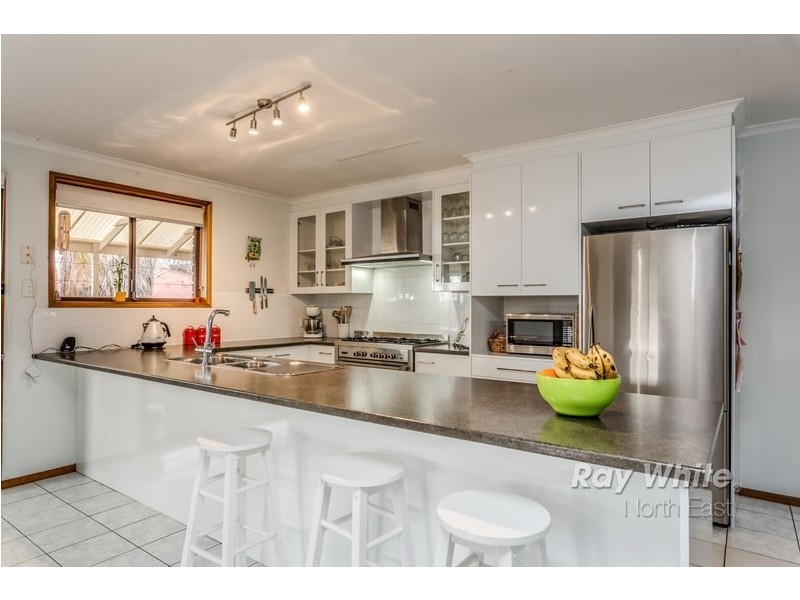 4 Grasslands Court, Wynn Vale SA 5127