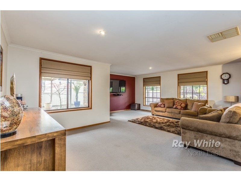 4 Grasslands Court, Wynn Vale SA 5127