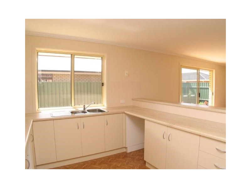 7 Orange Parade, Munno Para West SA 5115