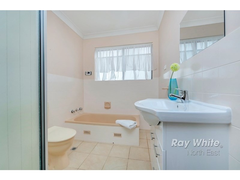 22 Lake View Crescent, Highbury SA 5089